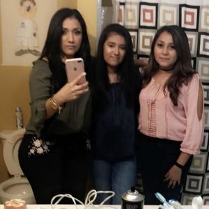 Meet your Posher, Lucely